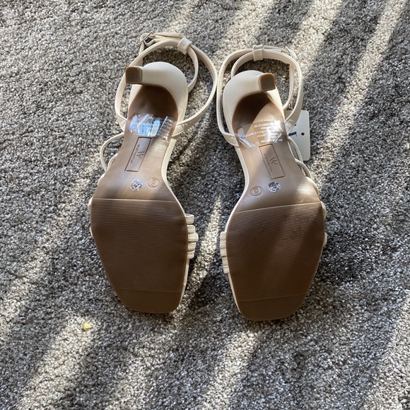 Summer Heels - Picture 5 of 6